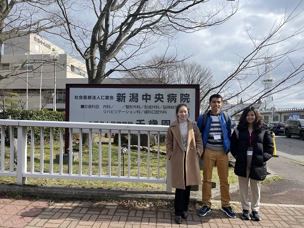 Outside Niigata University.