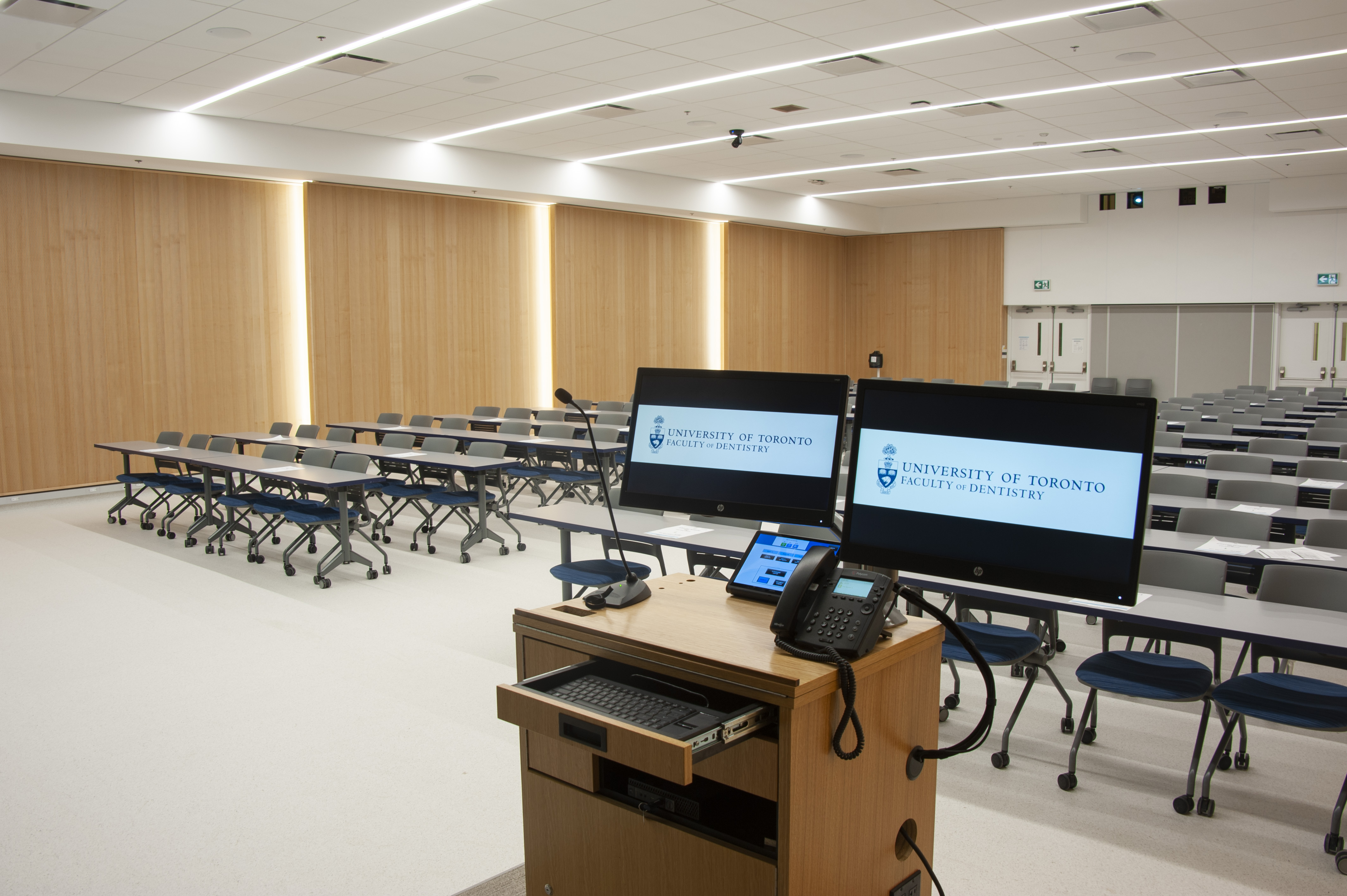 Auditorium teaching station