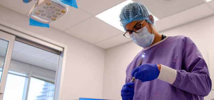 Student in dentistry clinic